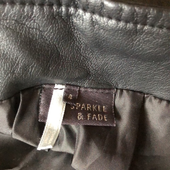 Black Vegan Leather Skater Skirt - Picture 4 of 6